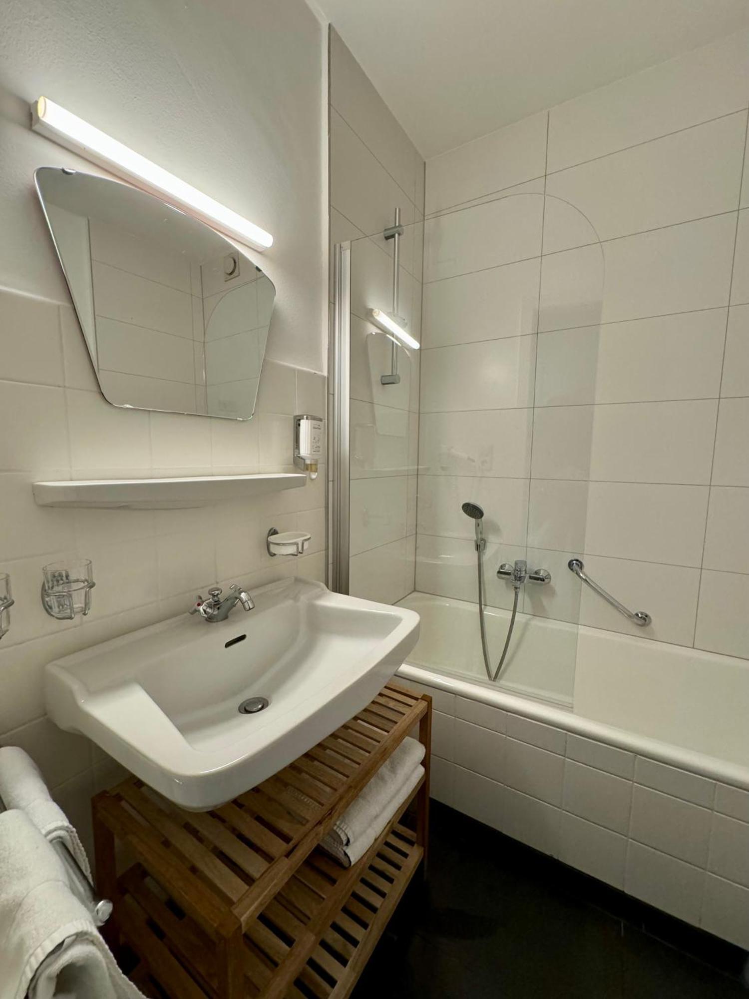 Aparthotel Schwarzwald Panorama Bad Wildbad Szoba fotó
